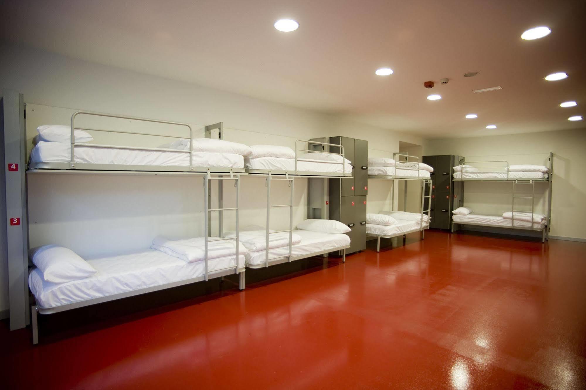 Bbk Bilbao Good Hostel Eksteriør billede
